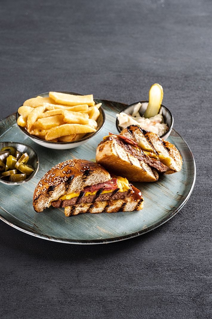 Tranche%20Cheddar%20peynirli%20%20Burger